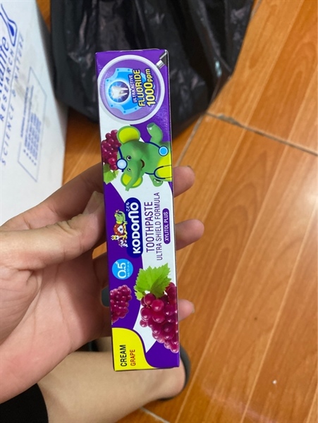 Kem đánh răng trẻ em thái lan