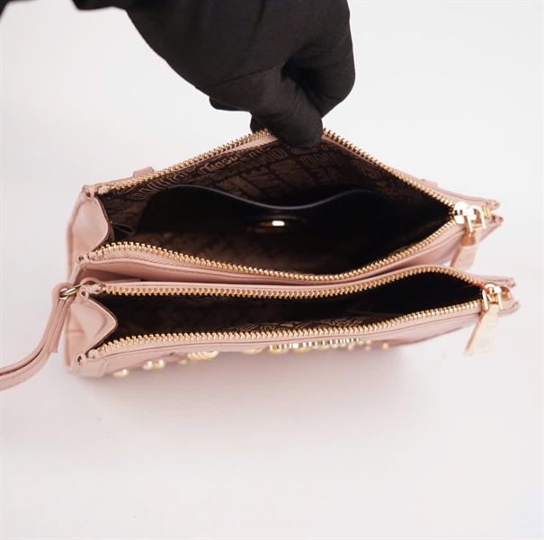 Túi Moschino màu hồng nude 2 khóa KG+