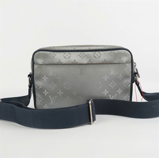 Túi LV đeo chéo xám viền đen 24cm KG+