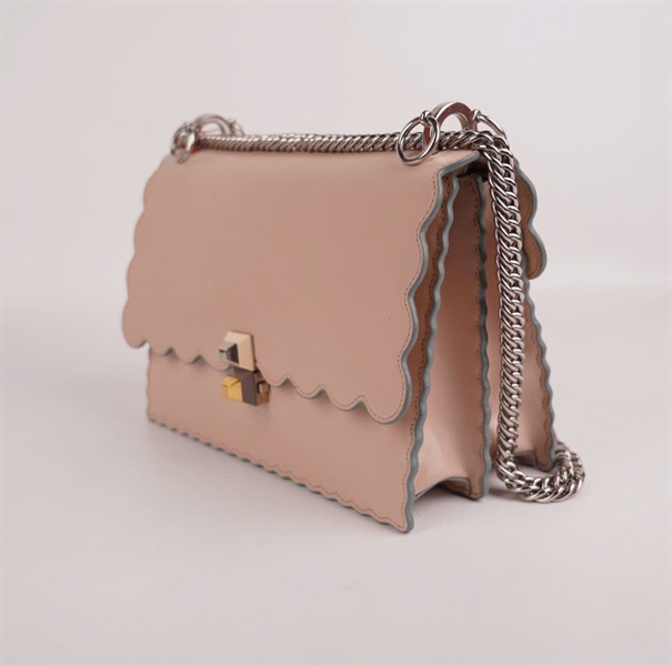 Túi Fendi hồng nude 26cm KG+