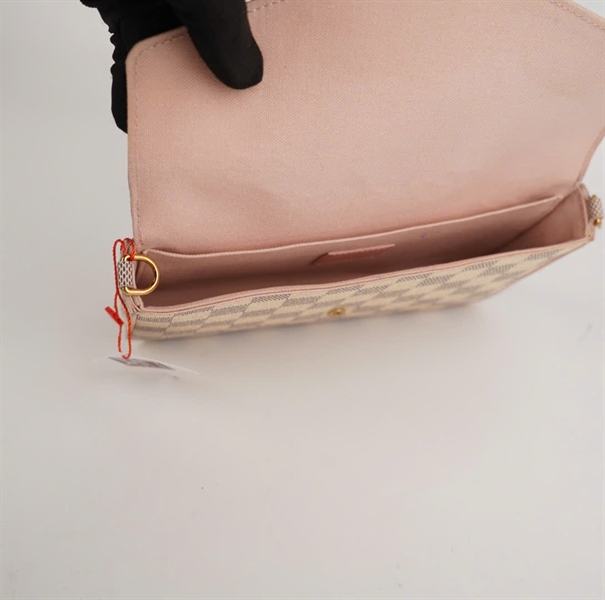 Túi LV felicie ô vuông trắng nắp hồng 18cm KG+