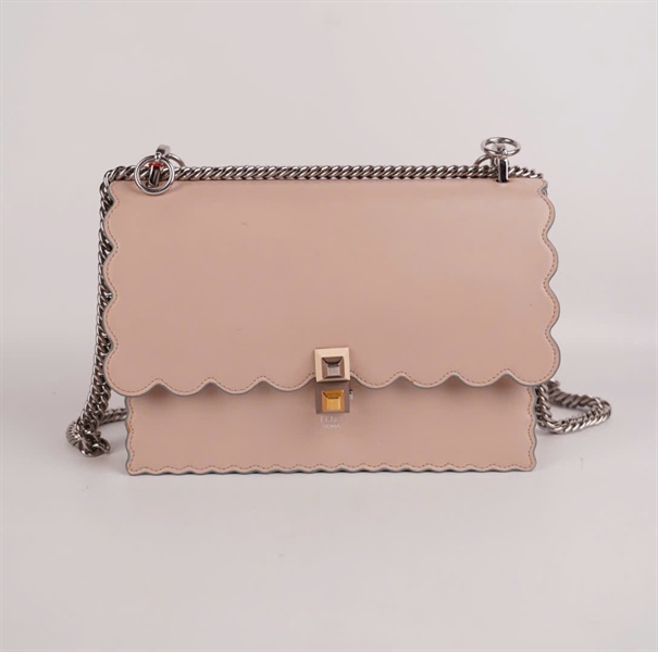 Túi Fendi hồng nude 26cm KG+