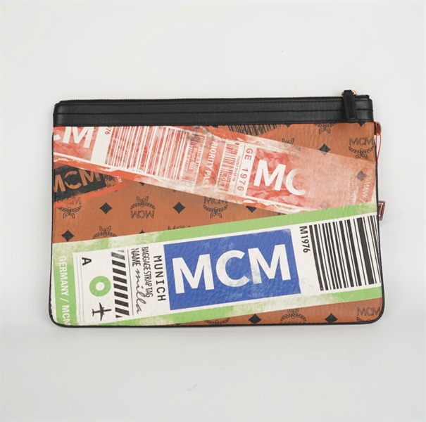 Túi MCM màu nâu in chữ size 40 KG+