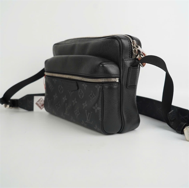 Túi LV đeo chéo hoa xanh đen 24cm KG+