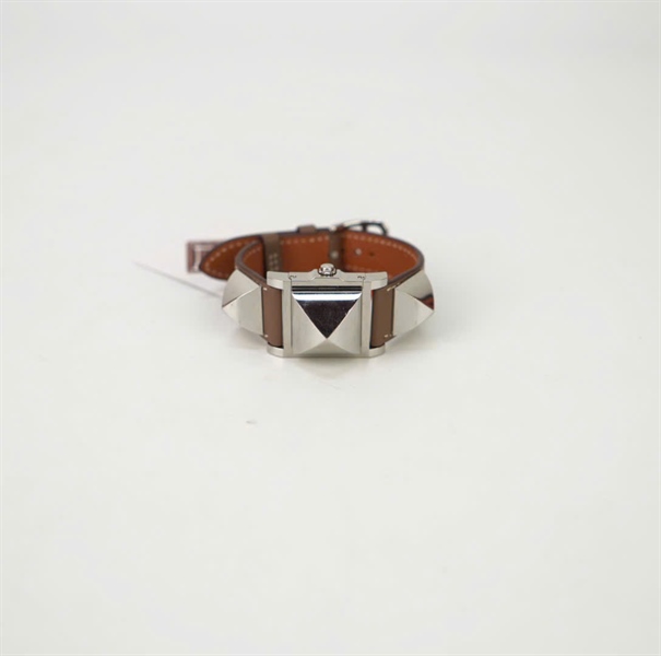 Đồng Hồ Hermes có nắp đậy quai da KG+