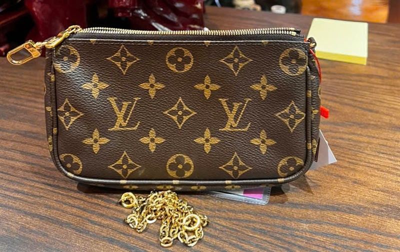 Túi LV kẹp nách sz 20cm +