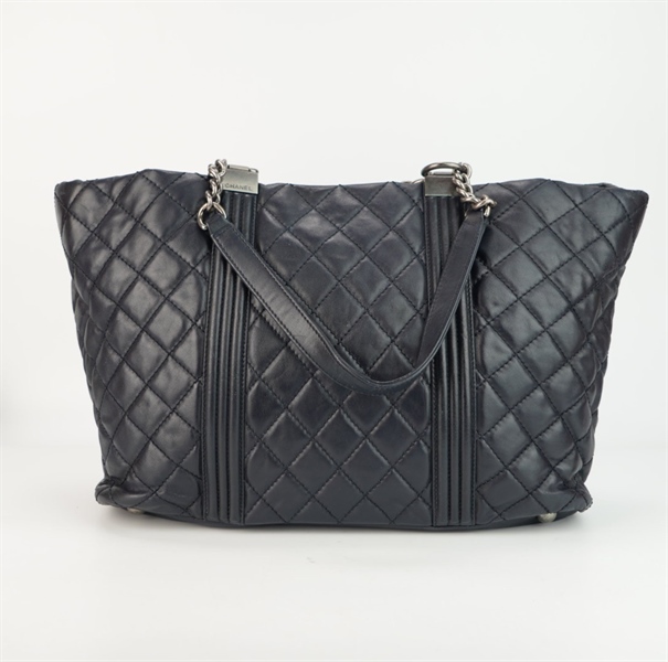 Túi Chanel đen lòng đỏ size 40++