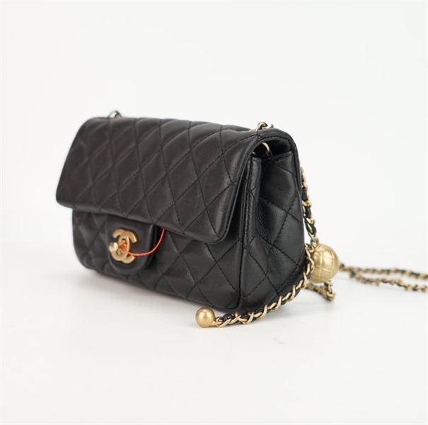 Túi Chanel đen quai có đính châu size 18 ++