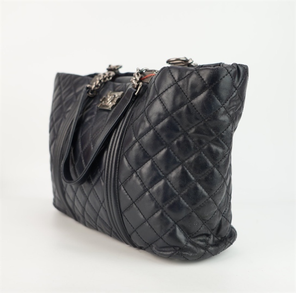 Túi Chanel đen lòng đỏ size 40++