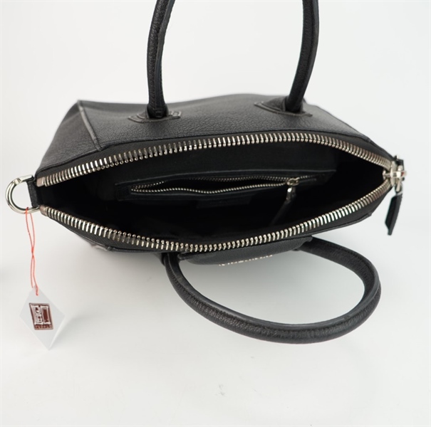 Túi Givenchy màu đen size 28 ++