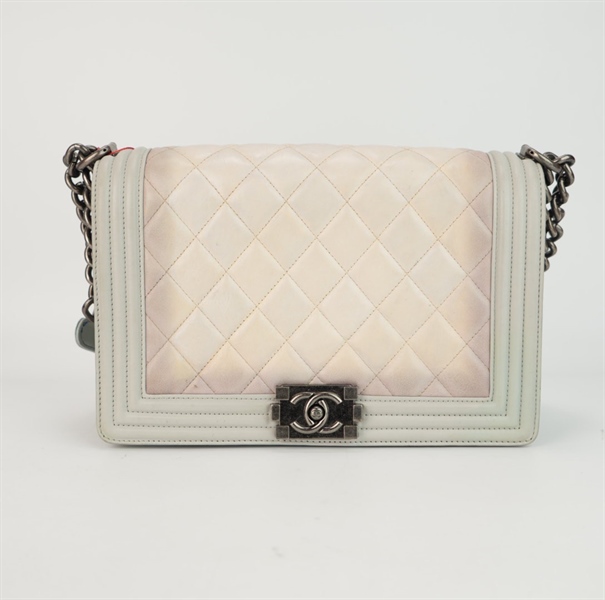 Túi Chanel trắng size 28 ++