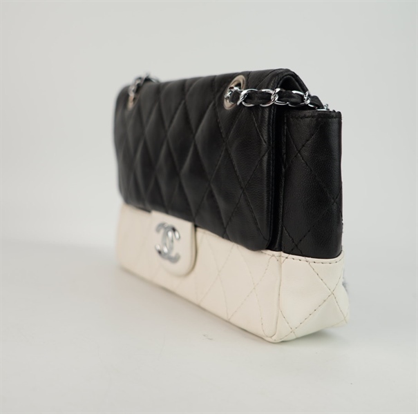 Túi Chanel đen trắng size 25 ++