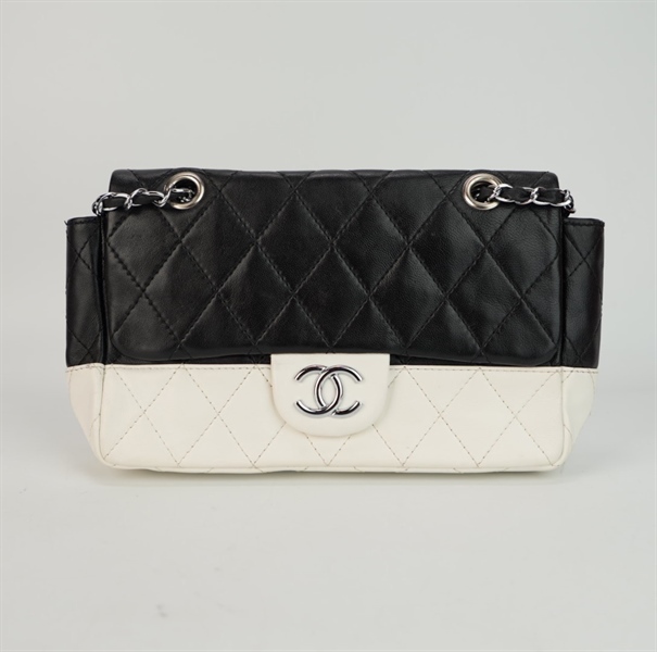 Túi Chanel đen trắng size 25 ++