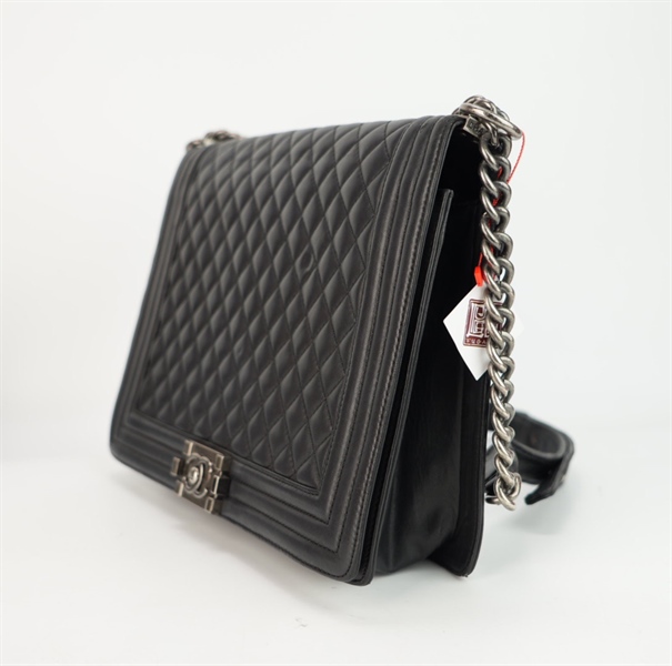 Túi Chanel đen khóa bạc size 30 ++