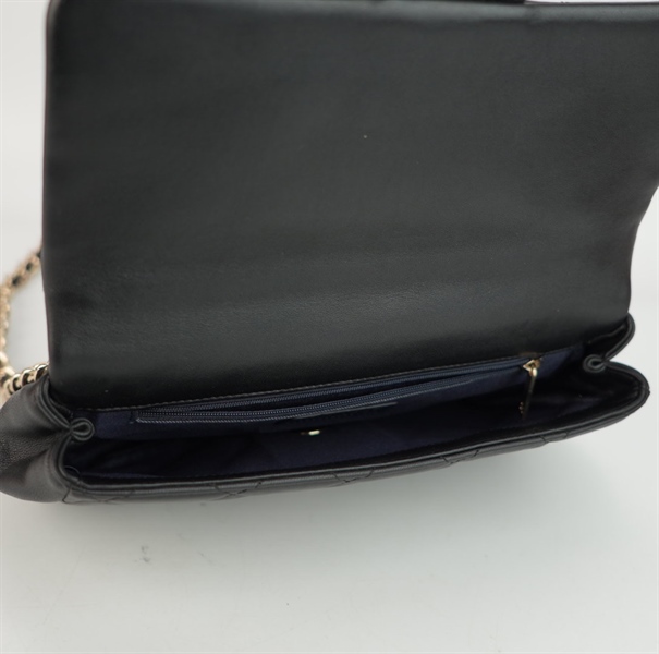 Túi Chanel đen quai xách dây xích lớn vàng đen size 26 ++