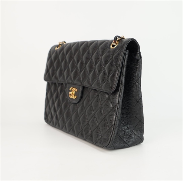 Túi Chanel nắp gập đen khóa vàng size 30 ++