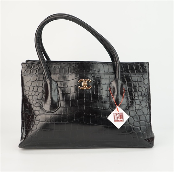 Túi Chanel đen quai xách vân da cá sấu size 35++