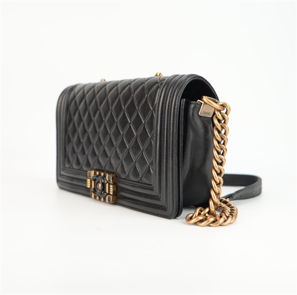 Túi Chanel đen quai xách size 24 ++