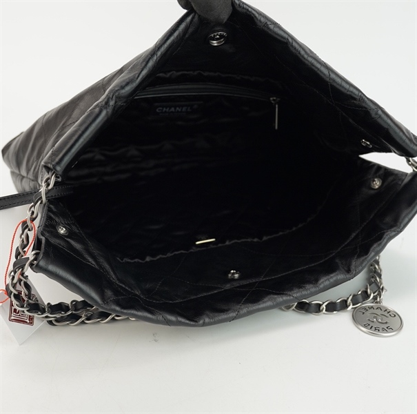 Túi Chanel đen logo nổi kèm ví (E22AN93E) sz35 +