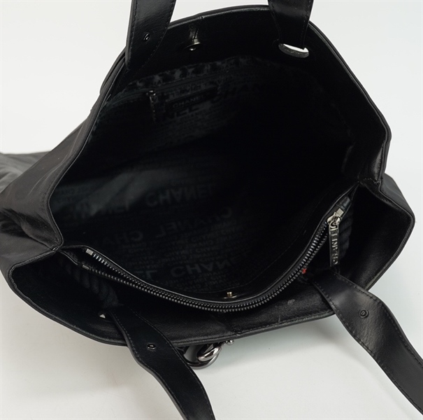 Túi Chanel đen logo chìm size 40 KG++