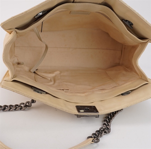 Túi Chanel màu nude size 38 KG++