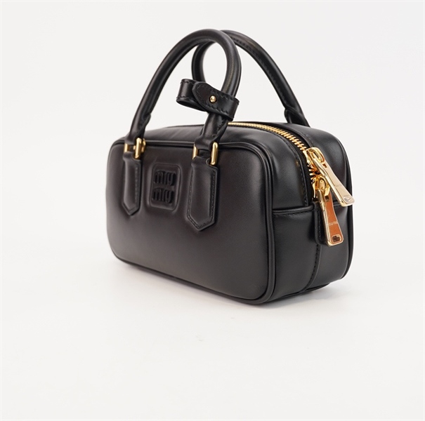 Túi Miu Miu chữ nhật đen sz 23cm KG+