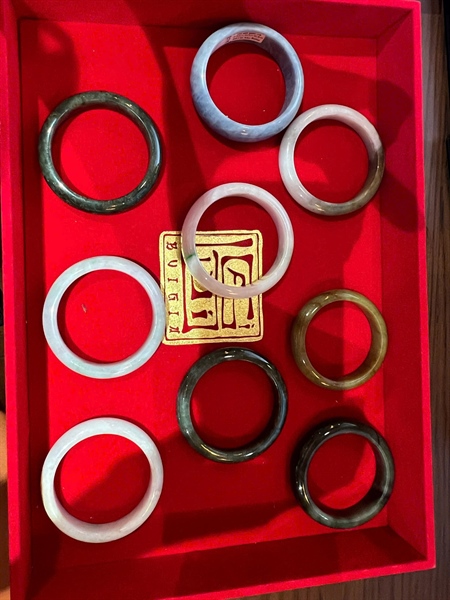 Vòng tay đá cẩm thạch +