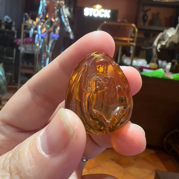 Mặt Phật đá hổ phách +