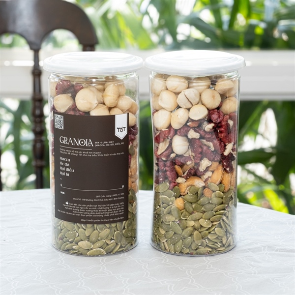 MIX 4 LOẠI HẠT ( Óc đỏ, điều, macca, bí)