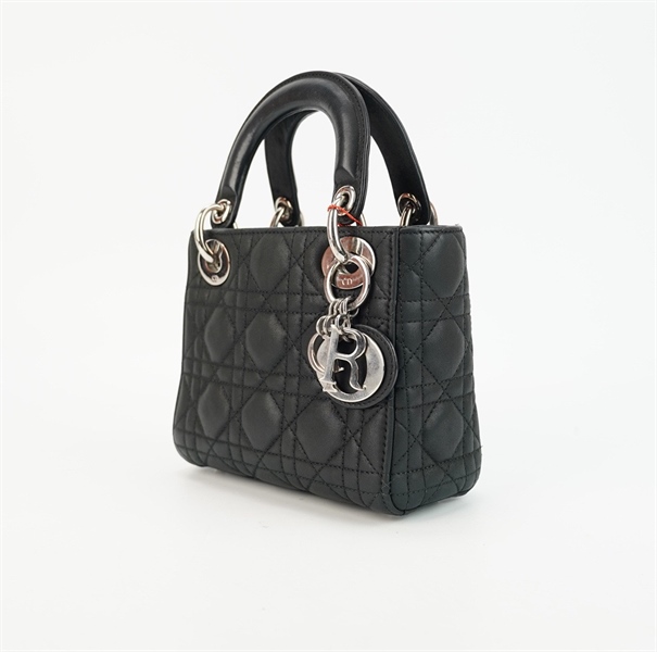 Túi Dior Lady màu đen s17 TB+