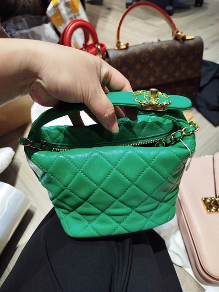 Túi Chanel Hobo xanh lá 15cm KG+ (29923585)