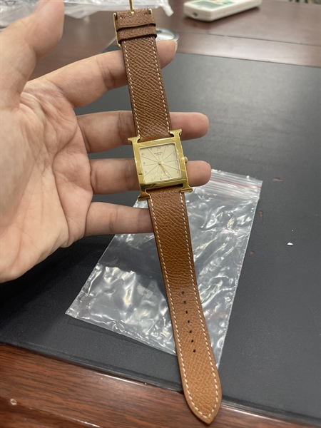 Đồng hồ Hermes mặt vuông dây nâu KG+ (842031)