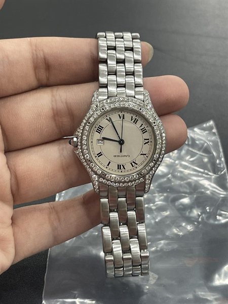 Đồng hồ Cartier mặt xám viền đính đá KG+ (987904-005423)