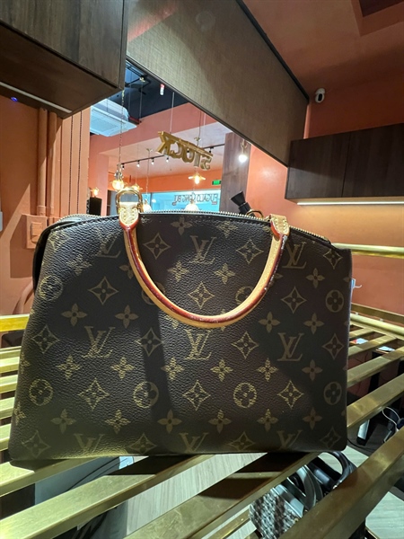 Túi LV petit hoa nâu lòng hồng sz28+