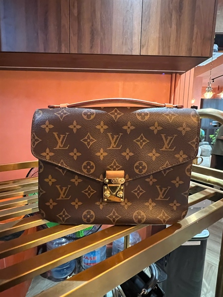 Túi LV metis hoa nâu (dán seal) 24cm +
