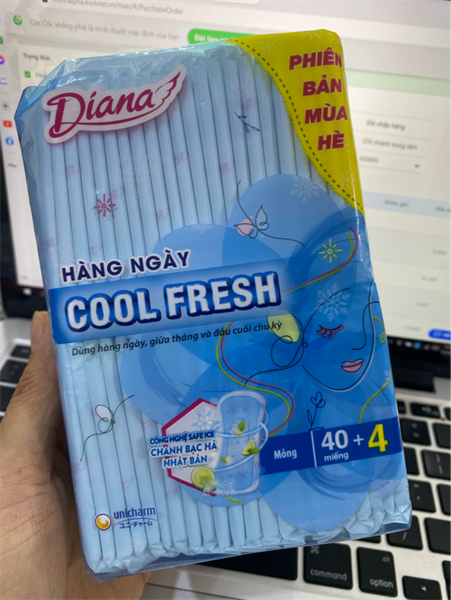 Băng vệ sinh hàng ngày Diana Sensi Cool Fresh gói 40 miếng