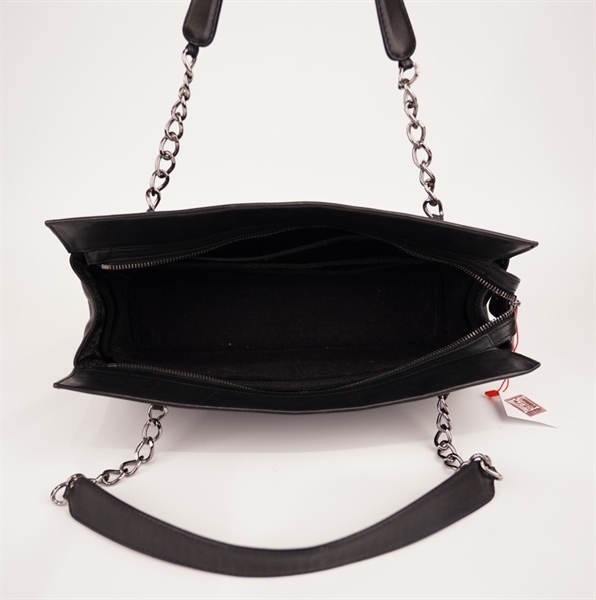 Túi Chanel chữ nhật đen vân dọc (8876577) KG+ size 30