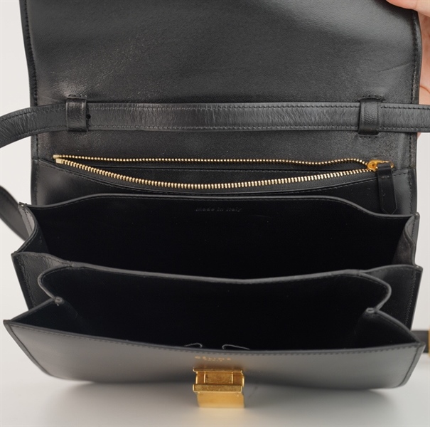 Túi Celine đen sz 23 khóa vàng +