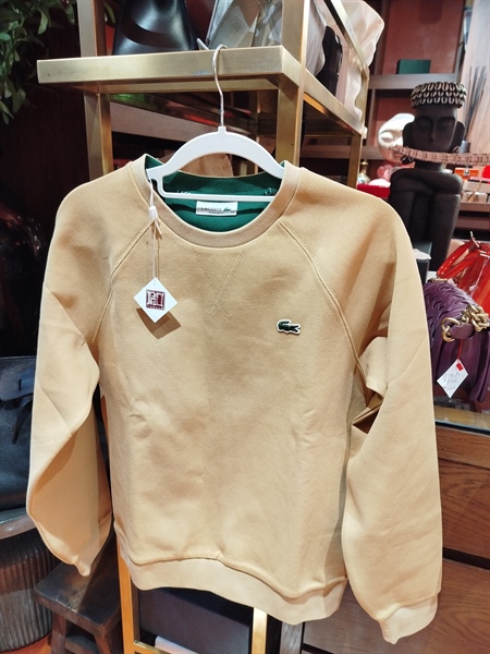 Áo dài tay Lacoste màu nâu nhạt - A Long live (HP-A964)