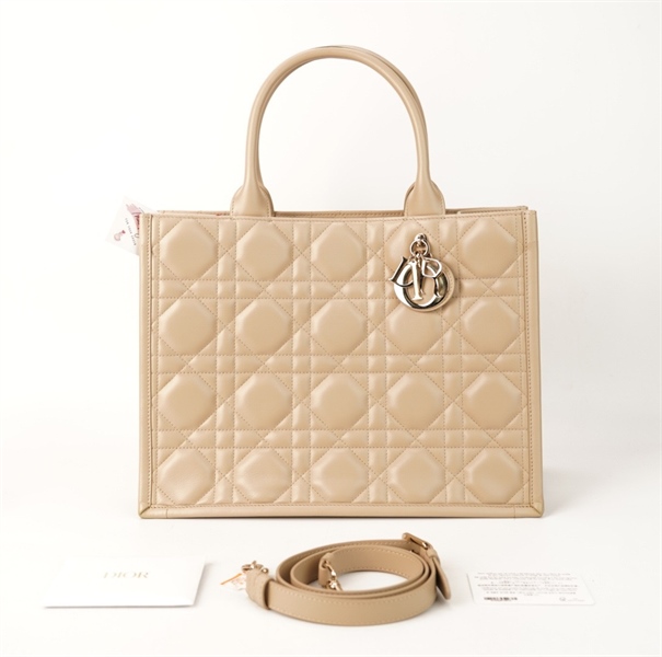 Túi Dior tote màu xám kem size 36 +