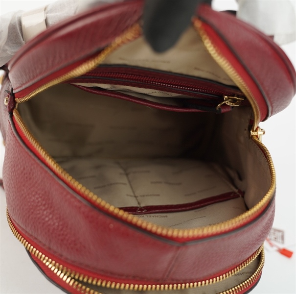 Balo Michael Kors đỏ đính đinh KG+