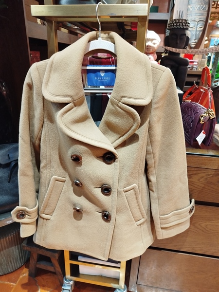 Áo khoác dạ Blue Label màu nâu nhạt - A Long live (HP-A1063)