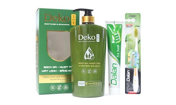 Combo Sữa tắm gội Deko 1.2L kèm bàn chải và kem đánh răng trà xanh (6 hộp/thùng)"