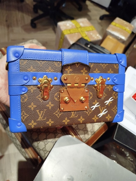 Túi LV trunk hoa nâu viền xanh dương size 19 +