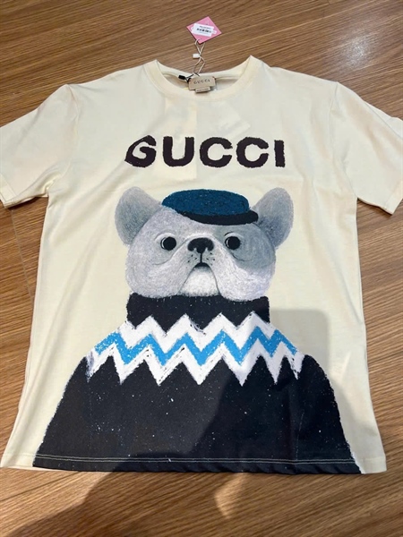 Áo thun GG in hình chó đội nón - a Long live (HP-A1018)