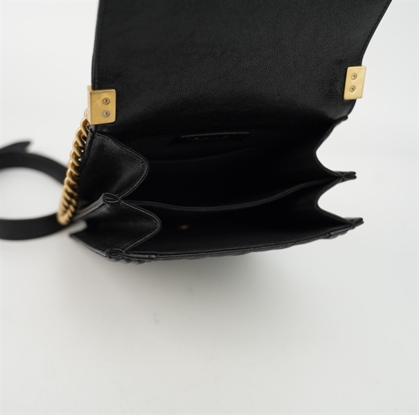 Túi Chanel chữ nhật màu đen size 16 +