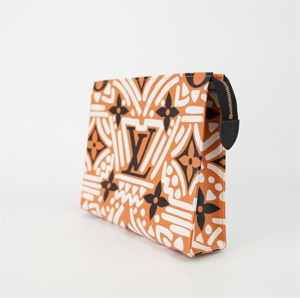 Túi LV Clutch nền cam hoa đen trắng size 25 +