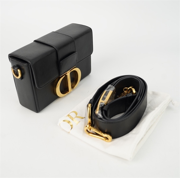 Túi Dior hộp màu đen bóng size 18 +