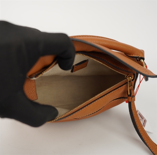 Túi Loewe màu nâu nhạt size 17+