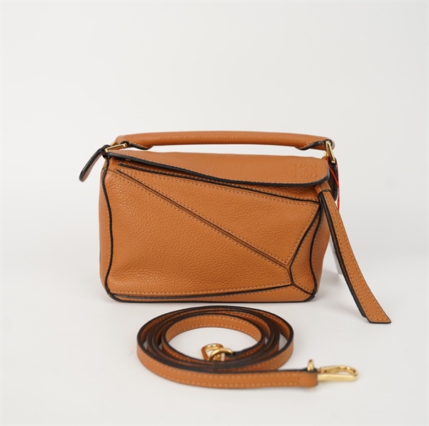 Túi Loewe màu nâu nhạt size 17+